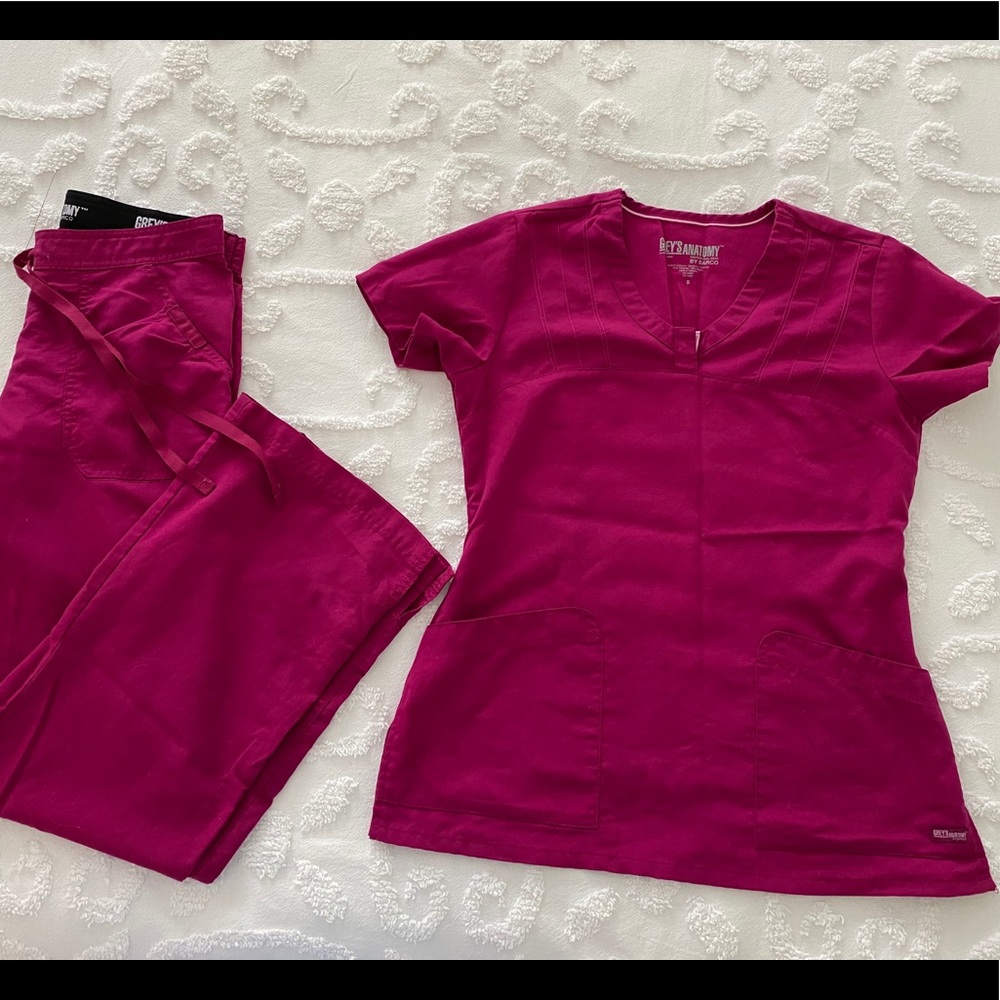 Grey’s Anatomy scrub set